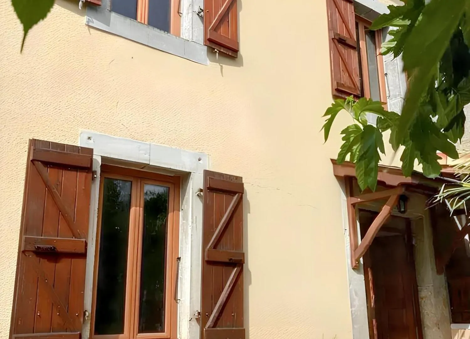 Holiday home Maison Charmante A Prat-Bonrepaux Avec Vue Sur La Montagne